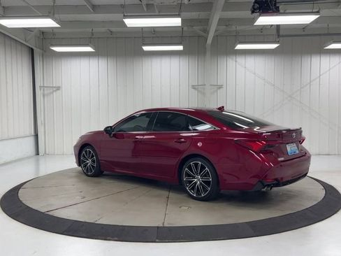 Used 2019 Toyota Avalon Touring w/ Advanced Safety Package FWD image 6