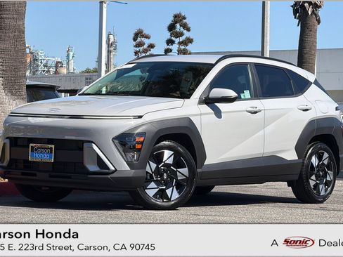 Used 2025 Hyundai Kona SEL FWD image 1
