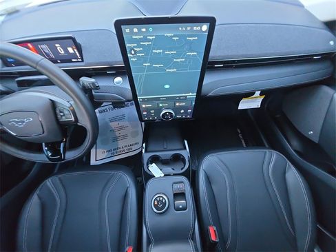 Used 2024 Ford Mustang Mach-E Premium image 11