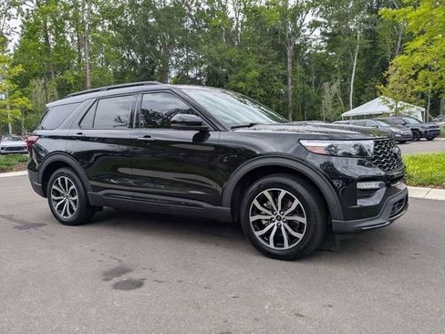 Used 2020 Ford Explorer ST w/ Premium Technology Package AWD/4WD image 2