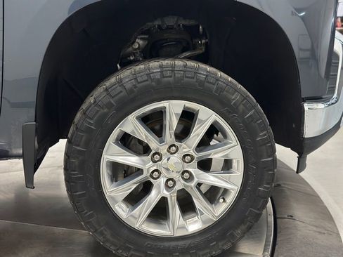 Used 2019 Chevrolet Silverado 1500 LTZ w/ LTZ Plus Package image 25