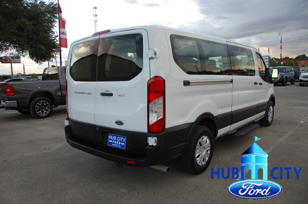 Used 2023 Ford Transit 350 XLT RWD image 5
