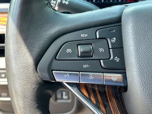 Certified 2023 Cadillac Escalade ESV Premium Luxury AWD/4WD image 35