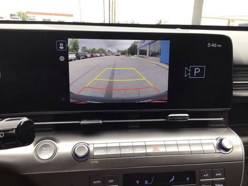 Used 2025 Hyundai Kona SEL AWD/4WD image 14