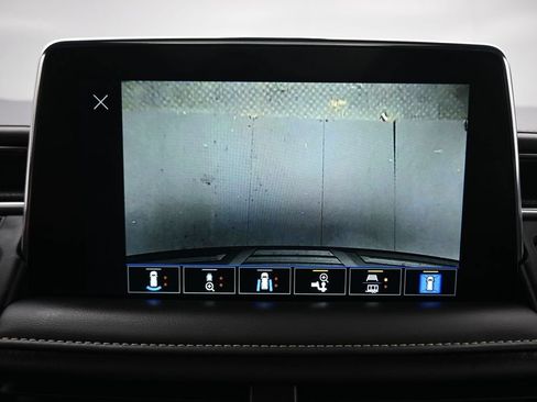 Used 2022 GMC Yukon XL SLT w/ SLT Premium Package AWD/4WD image 25