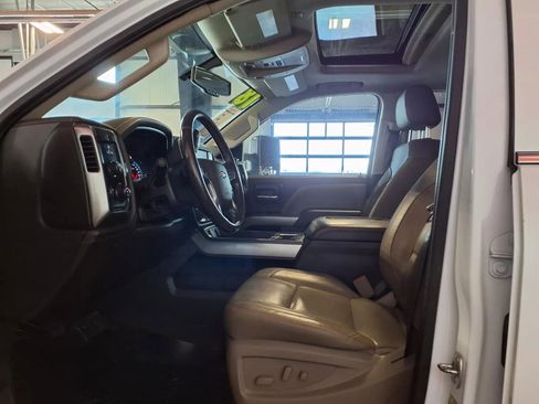 Used 2018 Chevrolet Silverado 2500 LTZ w/ Duramax Plus Package image 18