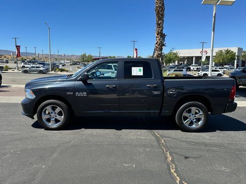 Certified 2018 RAM 1500 Express w/ Express Value Package RWD image 3