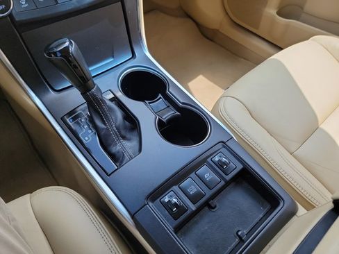 Used 2016 Toyota Camry XLE FWD image 23