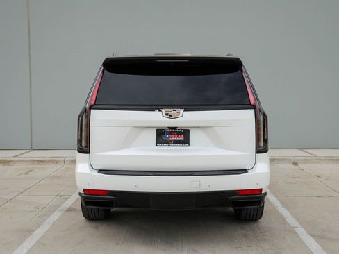 Used 2021 Cadillac Escalade Premium Luxury w/ Driver Assist Tech Package AWD/4WD image 6