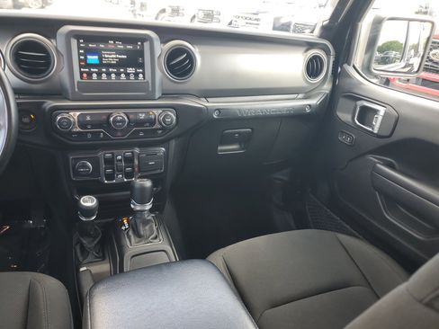 Used 2022 Jeep Wrangler Unlimited Sport AWD/4WD image 17