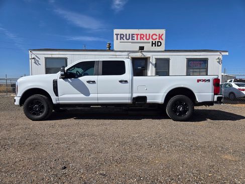 Used 2024 Ford F250 XL w/ STX Appearance Package AWD/4WD image 2