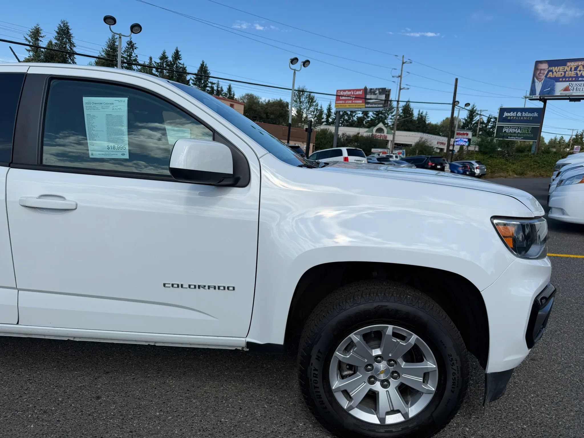 Used 2022 Chevrolet Colorado LT w/ Fleet Safety Package AWD/4WD image 4