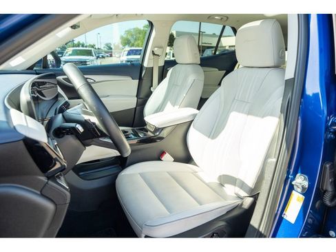Used 2024 Buick Envision Avenir AWD/4WD image 12