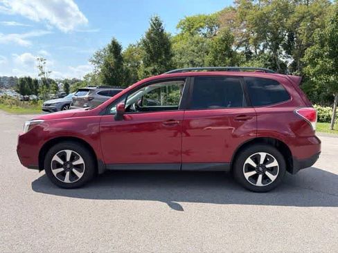 Used 2018 Subaru Forester 2.5i Premium w/ All-Weather Package AWD/4WD image 16