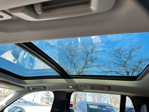 Used 2024 Volvo XC90 B5 Core image 13