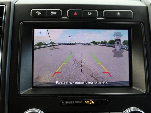 Used 2021 Ford Expedition Limited AWD/4WD image 24