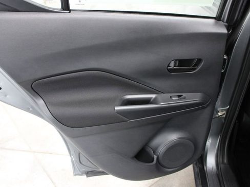 Used 2023 Nissan Kicks S image 17