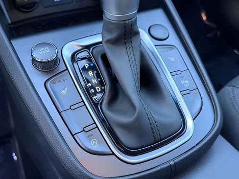 Used 2023 Hyundai Kona Limited image 36