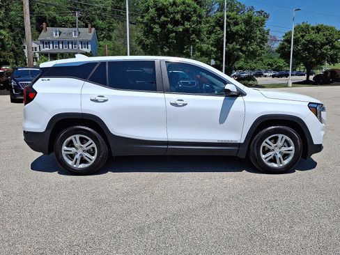 Certified 2023 GMC Terrain SLE FWD image 25