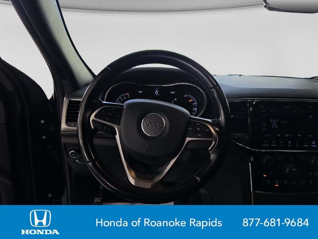 Used 2020 Jeep Grand Cherokee Laredo w/ Laredo X Package RWD image 13