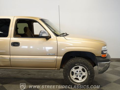 Used 2000 Chevrolet Silverado 1500 LS w/ Off-Road Chassis Pkg AWD/4WD image 34