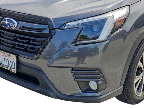 Used 2023 Subaru Forester Limited image 9