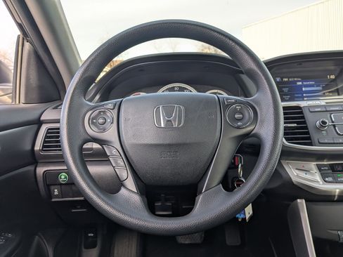Used 2014 Honda Accord LX image 18