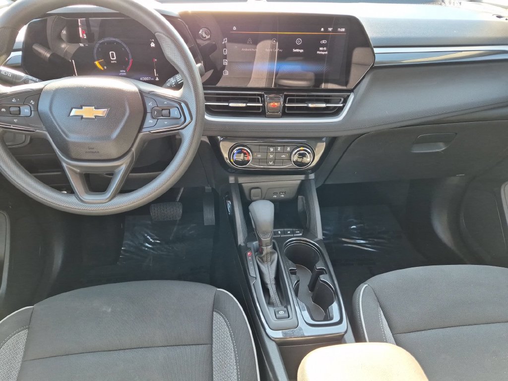 Used 2025 Chevrolet TrailBlazer LT AWD/4WD image 24