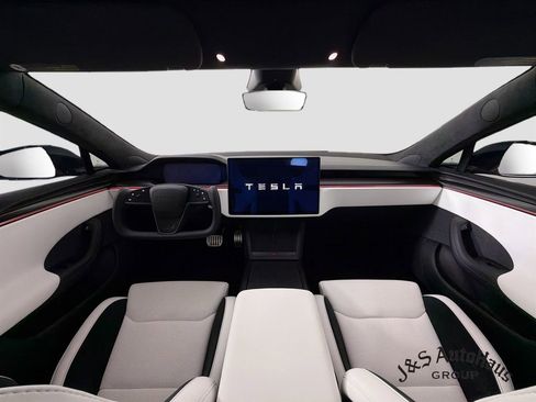 Used 2026 Tesla Model S Plaid AWD/4WD image 29