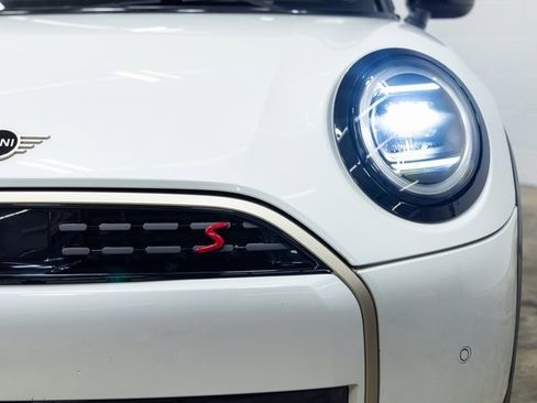 Certified 2025 MINI Cooper S image 7