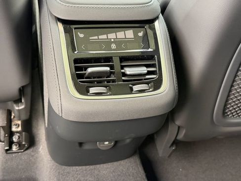 New 2026 Volvo XC90 B6 Plus AWD/4WD image 15