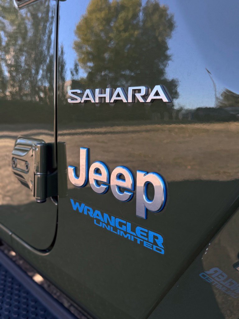 Used 2021 Jeep Wrangler Unlimited Sahara w/ Cold Weather Group AWD/4WD image 50