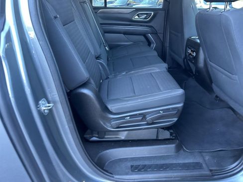 Used 2021 Chevrolet Suburban LS image 24