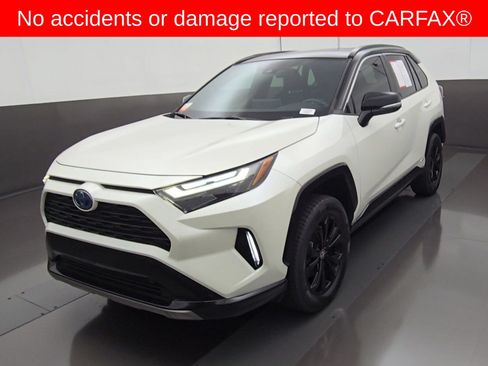 Certified 2022 Toyota RAV4 XSE AWD/4WD image 2