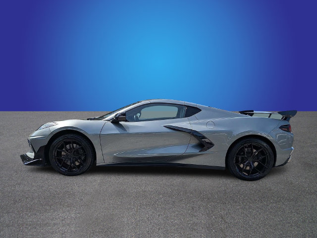 Used 2022 Chevrolet Corvette Stingray Preferred Cpe w/ Z51 Performance Package RWD image 2