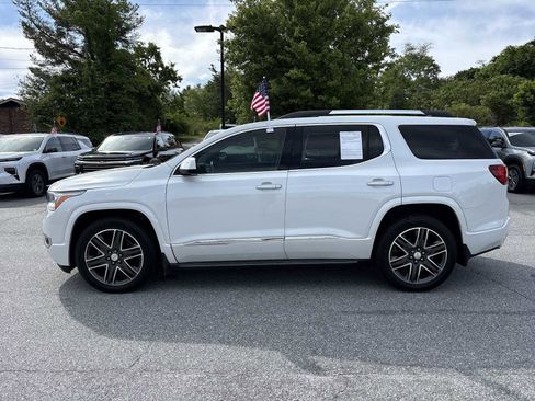 Used 2018 GMC Acadia Denali w/ Technology Package AWD/4WD image 9