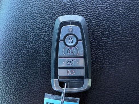 Used 2020 Ford Expedition XLT w/ Equipment Group 202A image 31