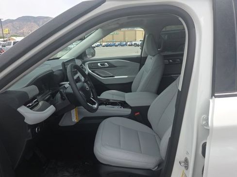 New 2026 Ford Explorer Platinum w/ LUX Leather Package AWD/4WD image 15