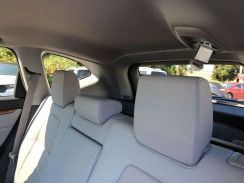 Used 2018 Honda CR-V Touring image 28