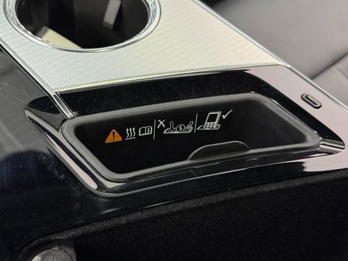 Used 2024 Cadillac Lyriq Tech RWD image 30