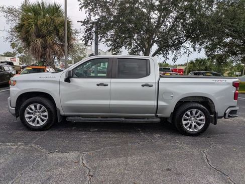 Used 2020 Chevrolet Silverado 1500 Custom w/ Custom Value Package image 8