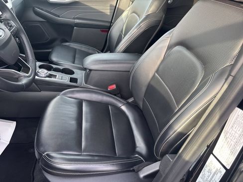 Used 2024 Ford Escape Platinum AWD/4WD image 17