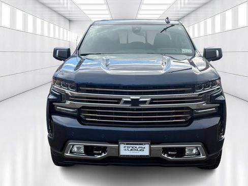 Used 2020 Chevrolet Silverado 1500 High Country w/ Technology Package image 2