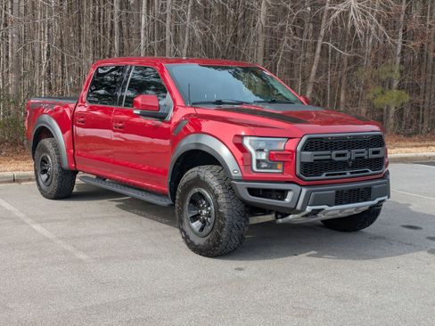 Certified 2018 Ford F150 Raptor w/ Equipment Group 802A Luxury image 2