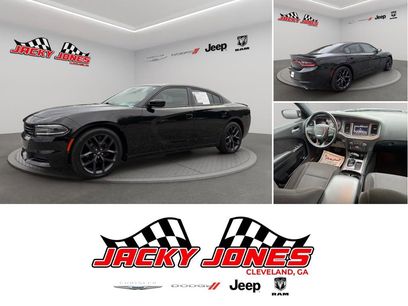 Used 2020 Dodge Charger SXT w/ Blacktop Package