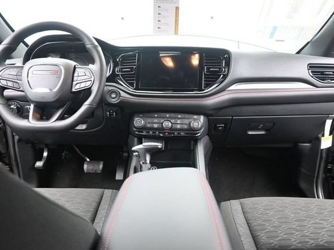 Used 2025 Dodge Durango GT w/ Blacktop Package AWD/4WD image 26