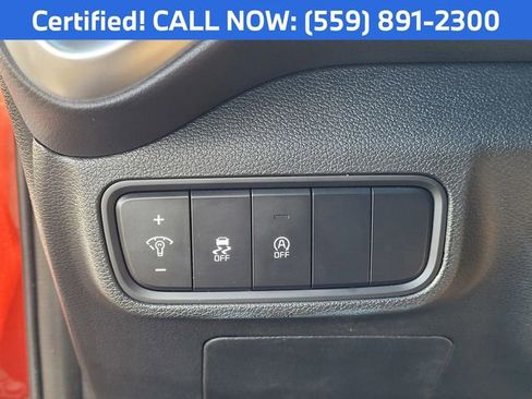 Certified 2025 Kia Soul LX w/ LX Technology Package FWD image 23