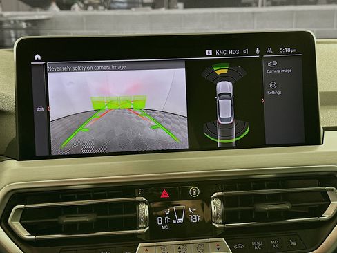 Used 2025 BMW X4 xDrive30i w/ Premium Package image 23