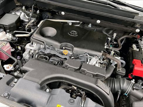 Used 2019 Toyota RAV4 XLE image 31