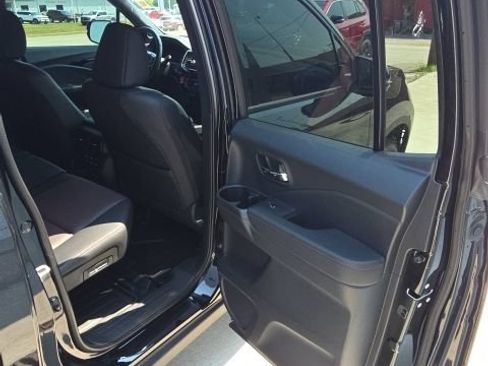Used 2024 Honda Ridgeline Black Edition image 24
